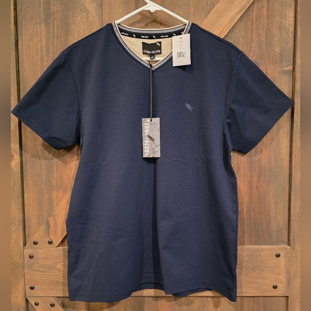 STONE FALCON Ink Blue/Sand V-neck Tee- Size LARGE